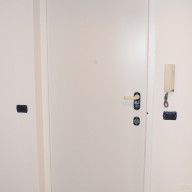 Porta Blindata con cerniere a scomparsa